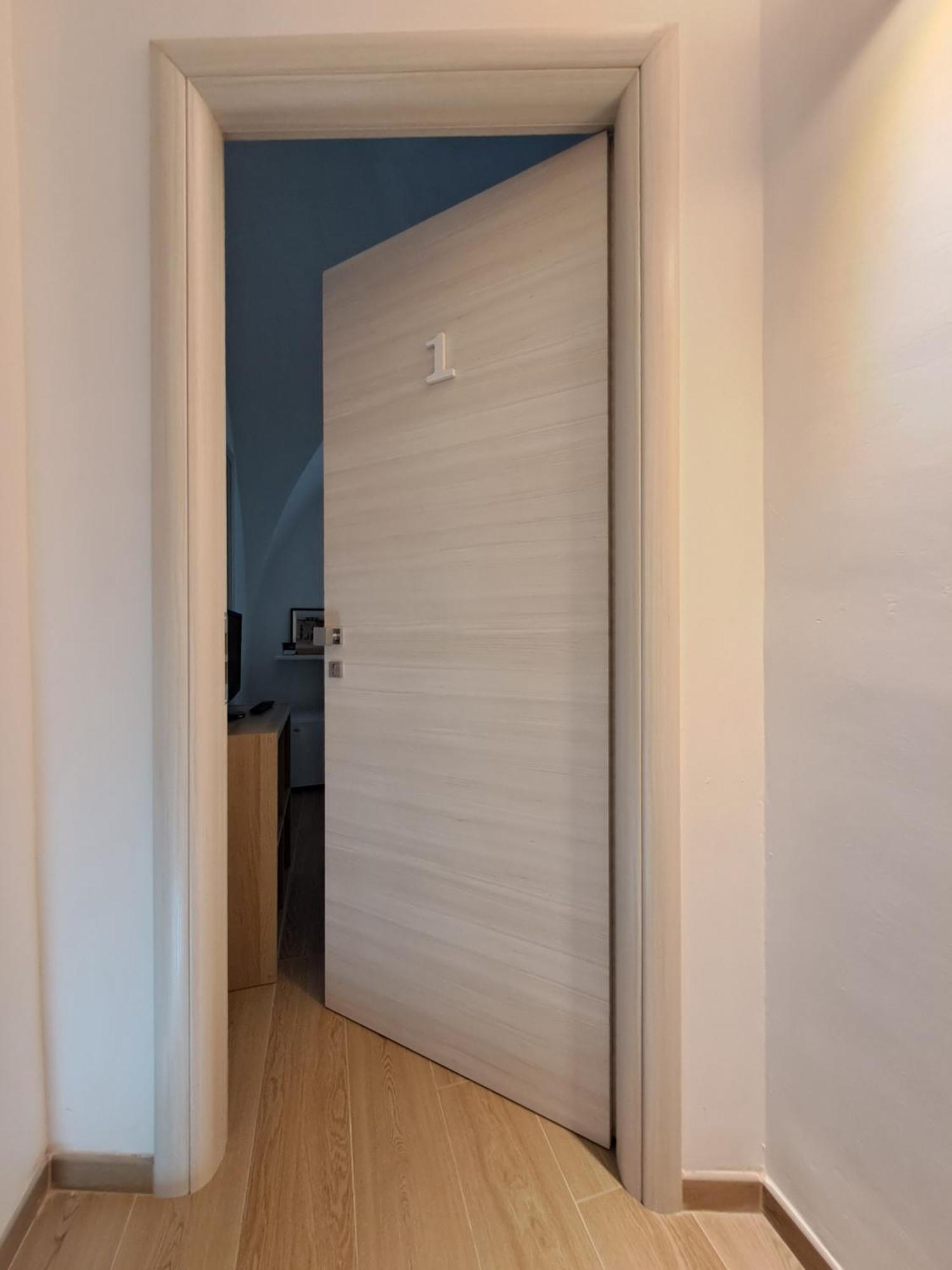Bed and Breakfast La Casa Sull Arco Лучера Экстерьер фото